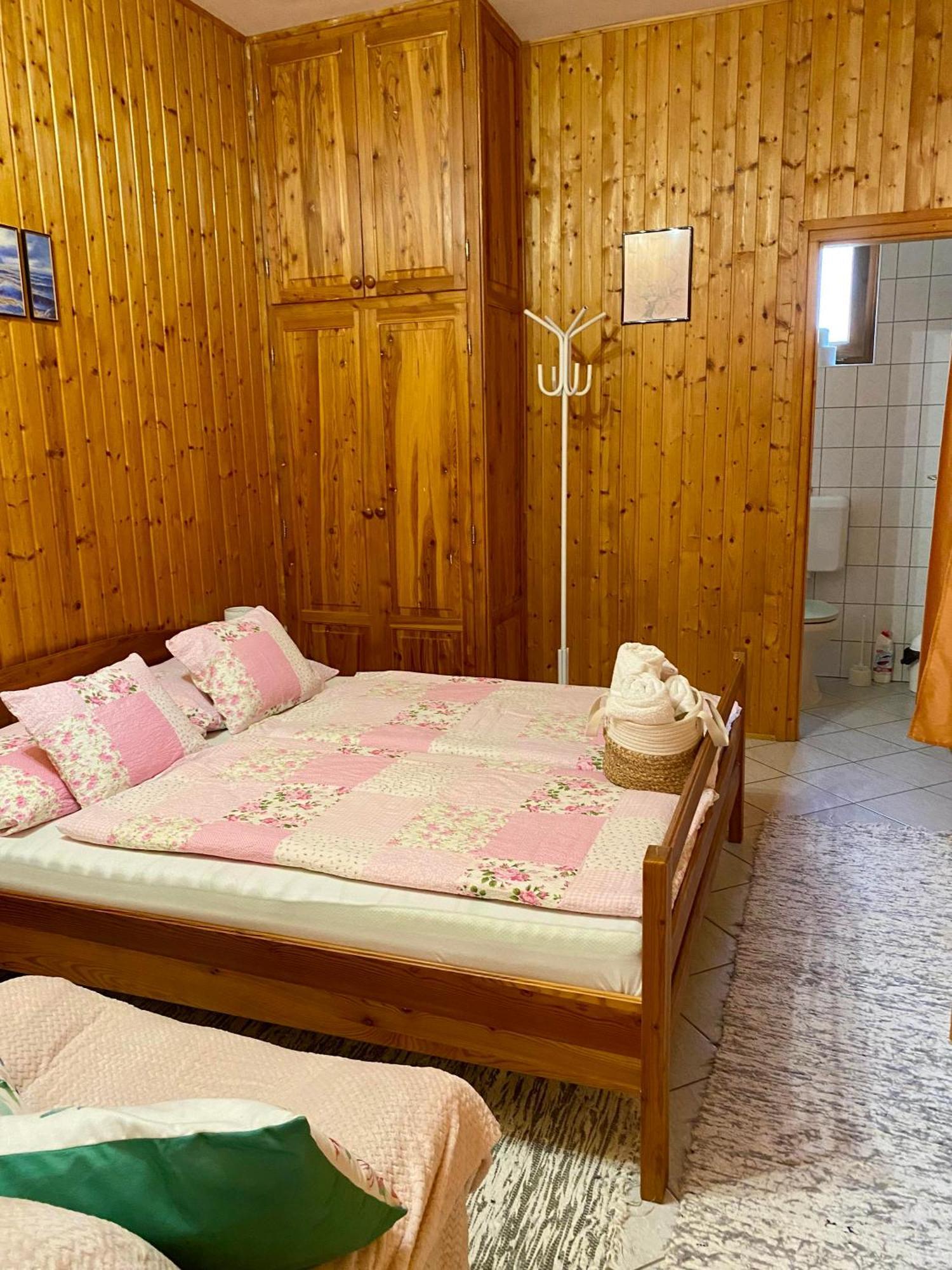 Katalin App. Zalagyoengye Apartment Zalakaros Luaran gambar