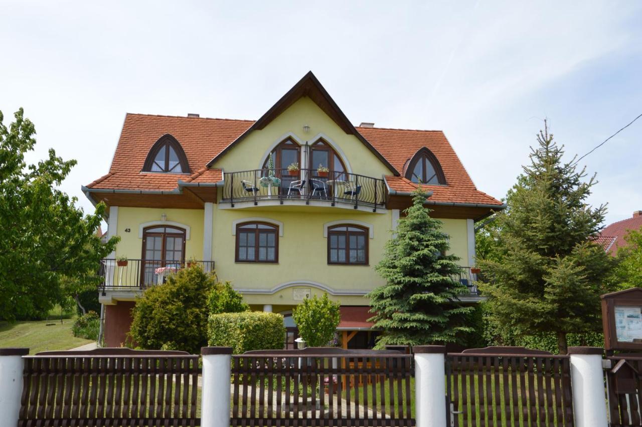 Katalin App. Zalagyoengye Apartment Zalakaros Luaran gambar